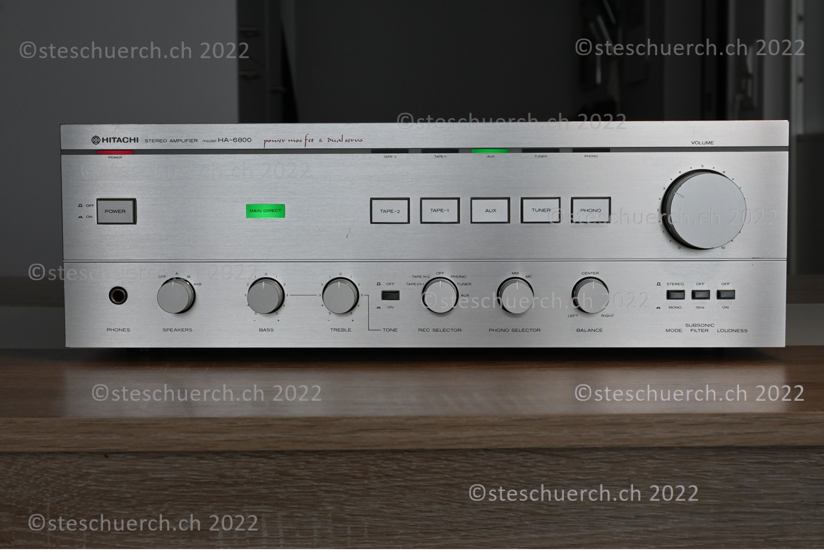 Bild 7 Hitachi HA-6800 (1981)