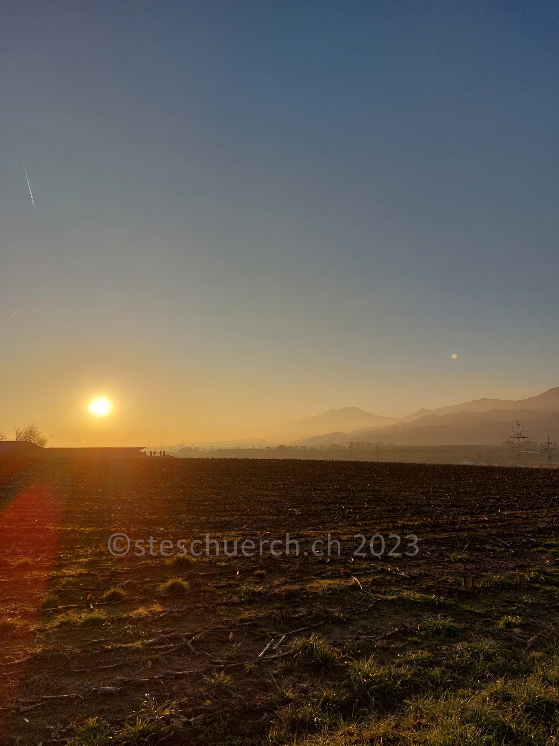 Abendstimmung im Sonnenlicht in Niederbipp.